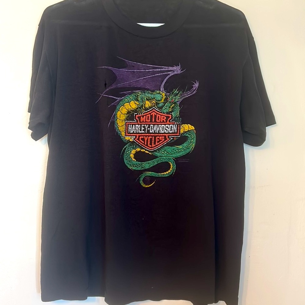 Vintage Harley Davidson motorcycles 80s to early 90s dragon tee